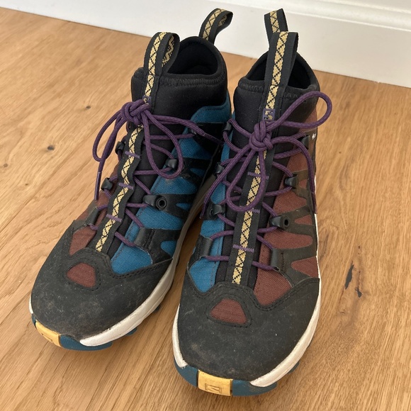 Aritzia Salomon Gor-Tex Xa pro 1 mid - Picture 1 of 6